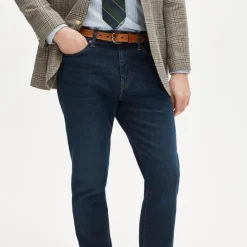 1040 Athletic Tapered-fit stretch jean in one-year wash