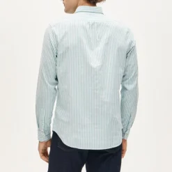 Broken-in organic cotton oxford shirt