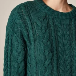 Cable-knit crewneck sweater