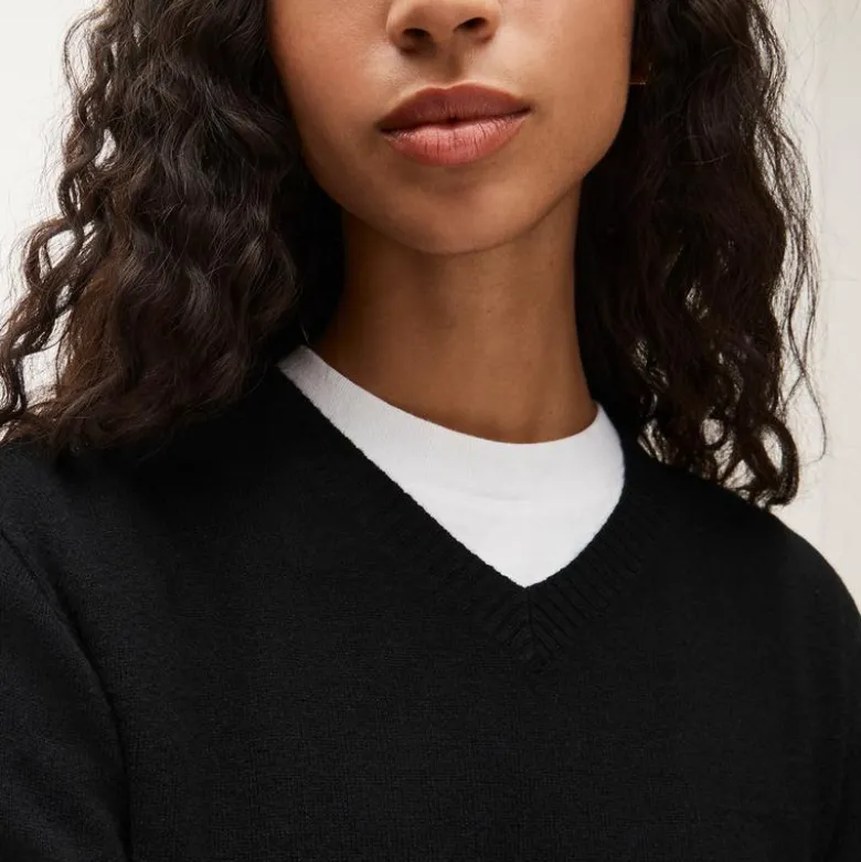 Cashmere high V-neck sweater