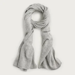 Cashmere wrap