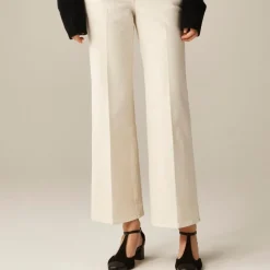 Charley kickout cropped jean