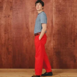 Classic double-pleated chino pant