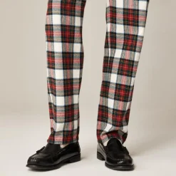 Classic five-pocket twill pant in Stewart tartan