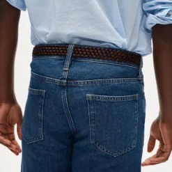 Classic Straight summerweight jean in cotton-linen blend
