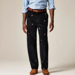 Classic-fit 8-wale corduroy pant with dog embroidery