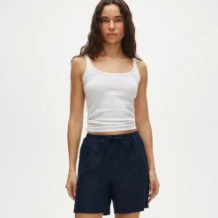 Cosmo short in linen