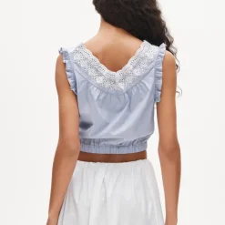 Embroidered ruffle-trim cropped tank top