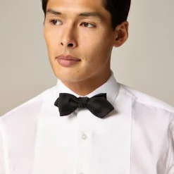 English satin point bow tie