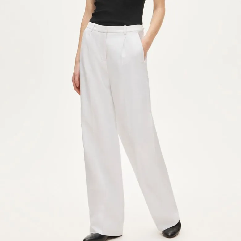 Essential wide-leg pant in Gramercy linen blend