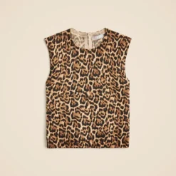 Featherweight cashmere-blend sweater shell in leopard print