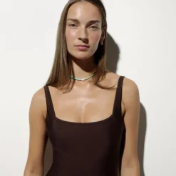 Long-torso squareneck one-piece in Classic Sculpt™