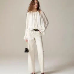 Lower-rise wide-leg jean