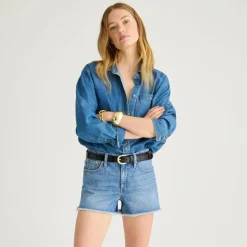 Mid-rise denim short in Lakeshore wash