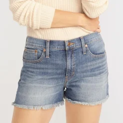 Mid-rise denim short in Squash wash