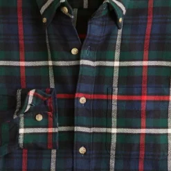 Midweight flannel shirt with button-down collar