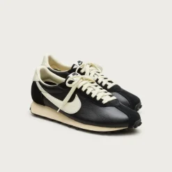 Nike® LD-1000 leather sneakers