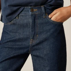 Nipped straight jean
