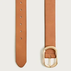 Oval buckle belt in Italian leather