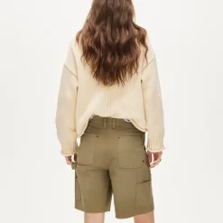 Painter short in canvas