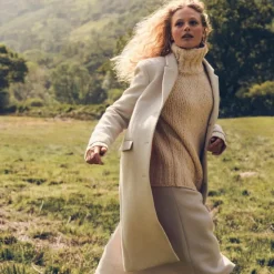 Palais topcoat in Italian wool-blend melton