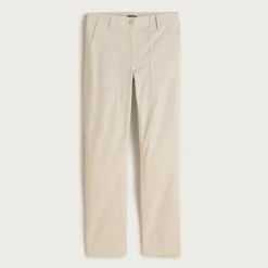 Patch-pocket slim chino pant