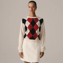 Perfect cashmere crewneck sweater in argyle
