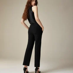 Petite cropped Natalia pant in four-season stretch