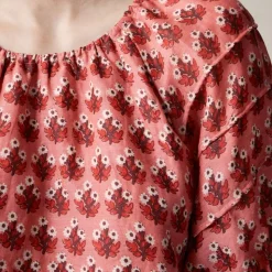 Puff-sleeve top in block-print ramie