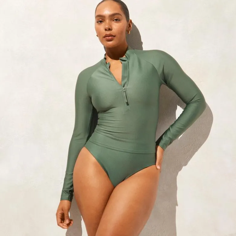 Rash guard in Classic Sculpt™