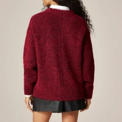 Relaxed crewneck pullover