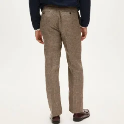Relaxed-fit trouser in Irish linen