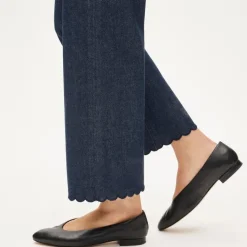 Scallop-trim slim-wide jean