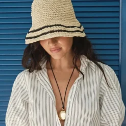 Straw bucket hat in stripe