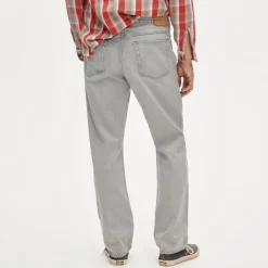Wallace & Barnes Straight-fit jean in vintage light grey